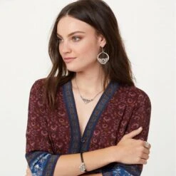 Interlok V Heart Necklace 7 Interlok V Heart Necklace -Fashion Accessories interlok v heart necklace silver 2 3d989b15 139a 4c2d 9f42 665336011a72